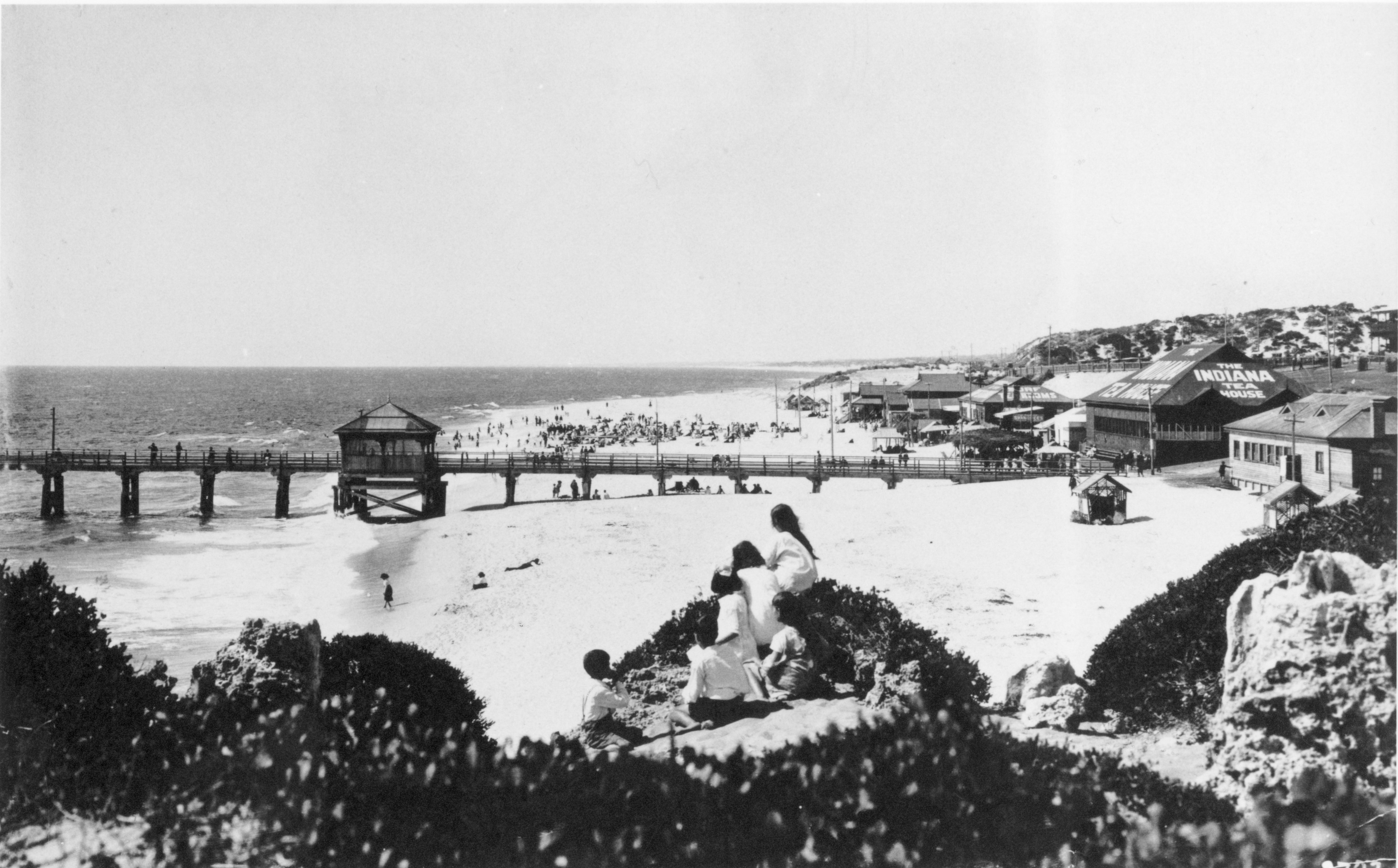 Cottesloe Beach from Mudurup Rocks 1920