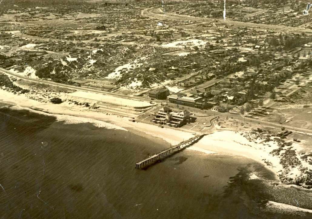 1934 Aerial view of Cottesloe Beach